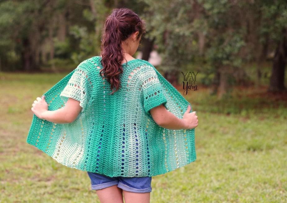 Quick and easy summer kimono cardigan crocheted in ombre yarn