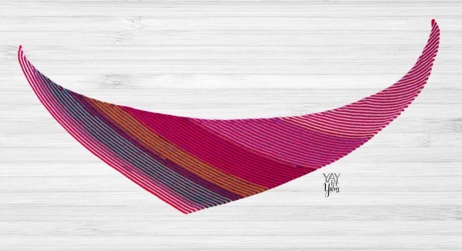 flat view of double gradient boomerang shawl